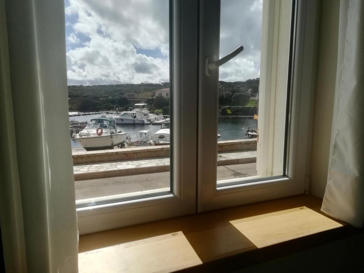 Domo Sul Porto Bed & Breakfast Stintino Exterior foto