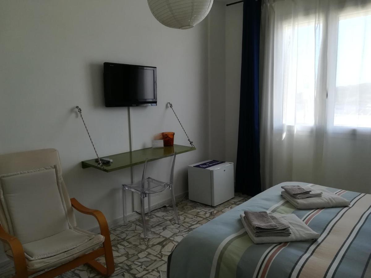 Domo Sul Porto Bed & Breakfast Stintino Exterior foto