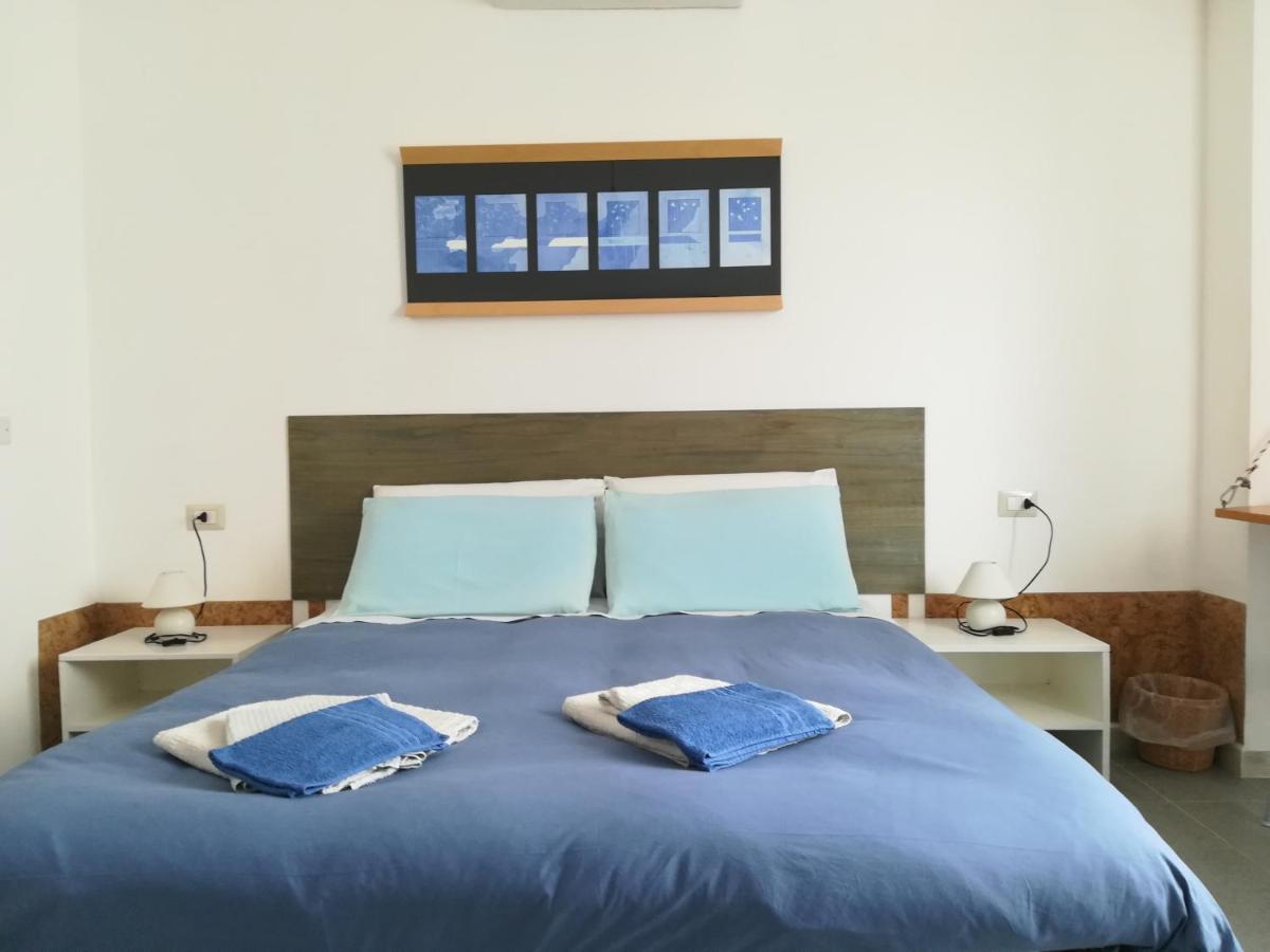 Domo Sul Porto Bed & Breakfast Stintino Exterior foto